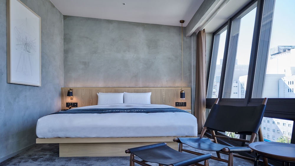 L06 フォレストコーナースイート | ザ タワー ホテル ナゴヤ