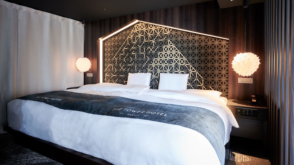 S15 パークテラススイート 客室1 | ザ タワー ホテル ナゴヤ