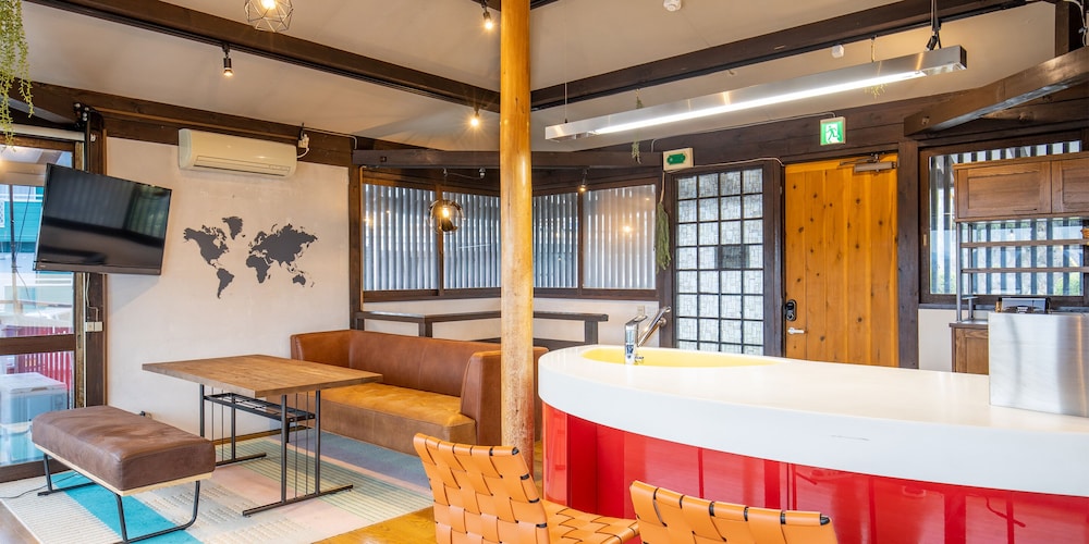 一棟貸し 伊豆Ricca 客室内のダイニングエリア1 | 伊豆 Ricca