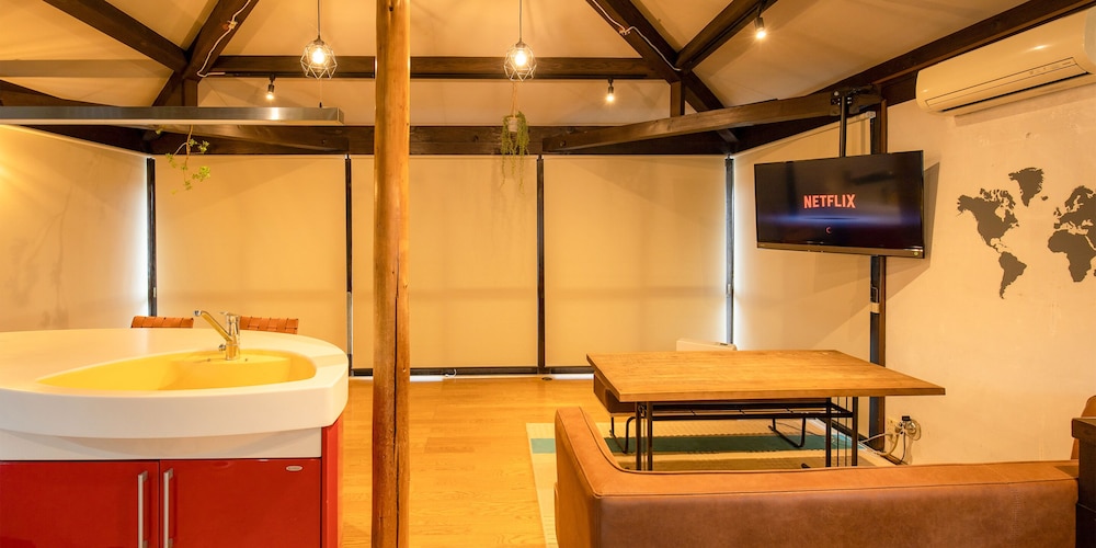 一棟貸し 伊豆Ricca リビングルーム2 | 伊豆 Ricca