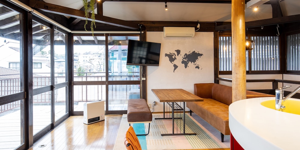 一棟貸し 伊豆Ricca リビングルーム1 | 伊豆 Ricca