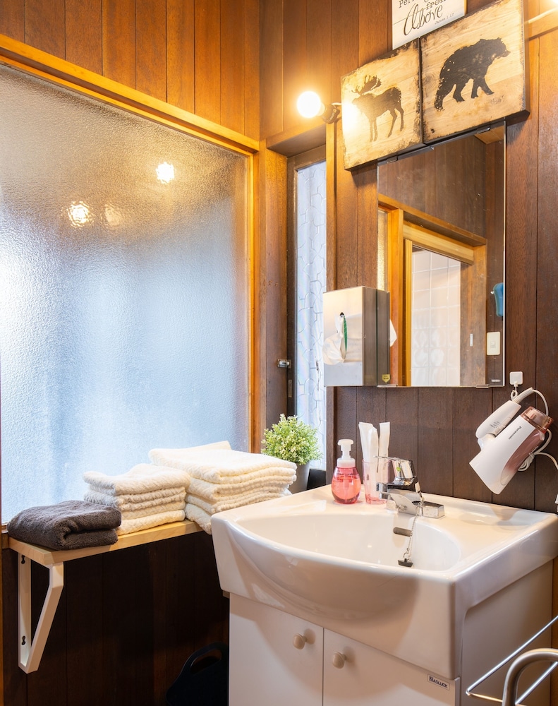 一棟貸し 伊豆Ricca バスルーム1 | 伊豆 Ricca