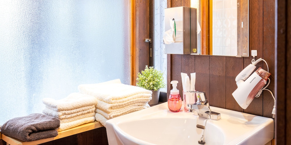 一棟貸し 伊豆Ricca バスルーム3 | 伊豆 Ricca