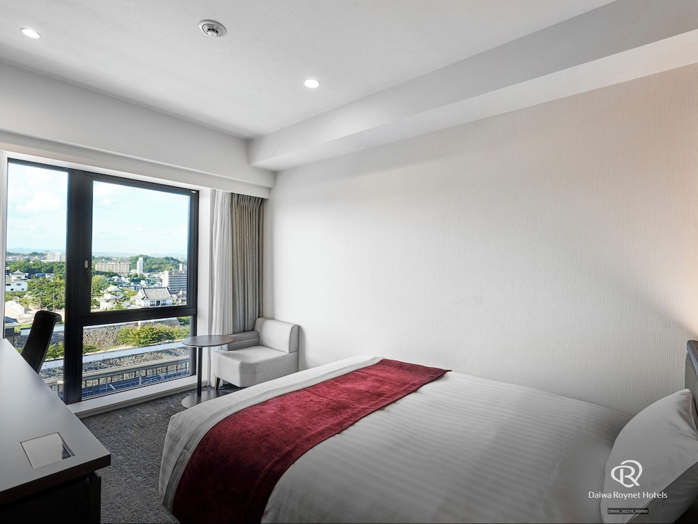 [禁煙/キャッスルビュー] スーペリアダブル | ダイワロイネットホテル福山駅前