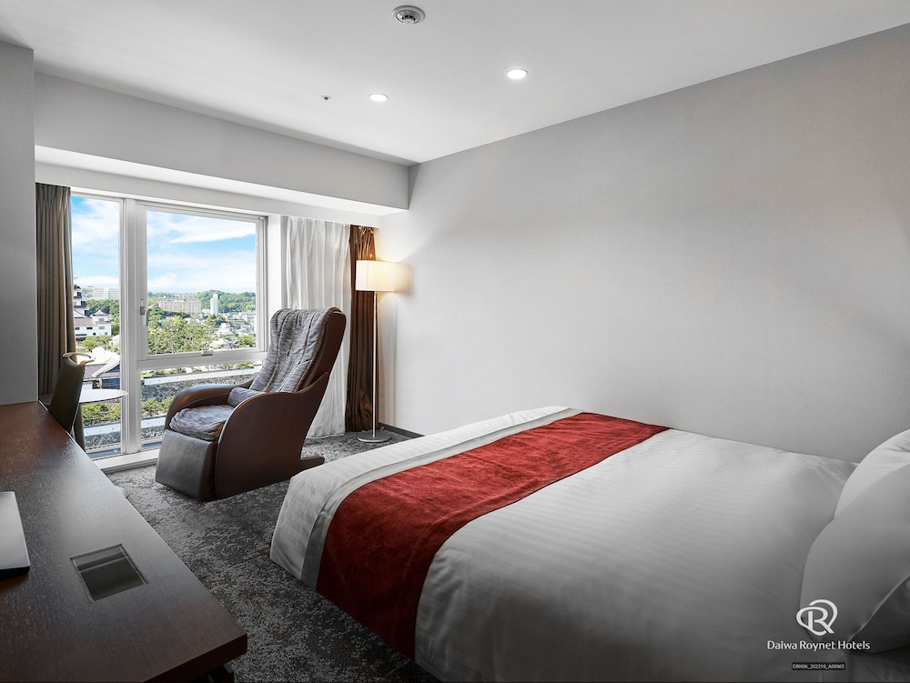 [禁煙/キャッスルビュー] デラックスキング 客室0 | ダイワロイネットホテル福山駅前