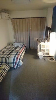 Uzumasa 203