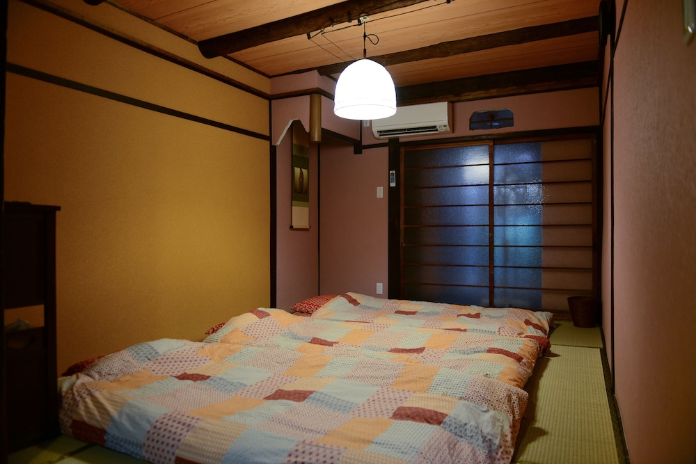 客室1 | Nishioji Tanuki