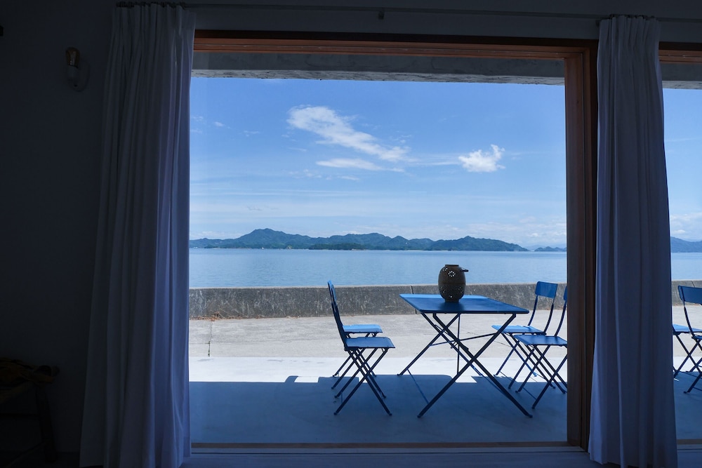 オーシャンフロント ルーム テラス / パティオ0 | ダイアリー大芝島