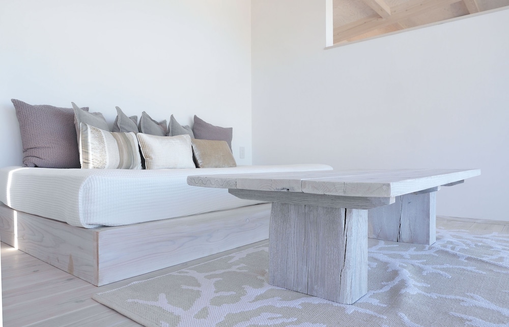 オーシャンフロント ルーム 客室1 | ダイアリー大芝島