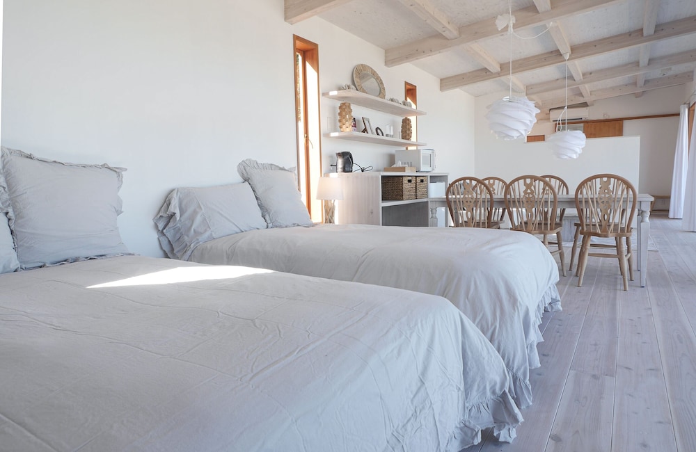 オーシャンフロント ルーム 客室2 | ダイアリー大芝島