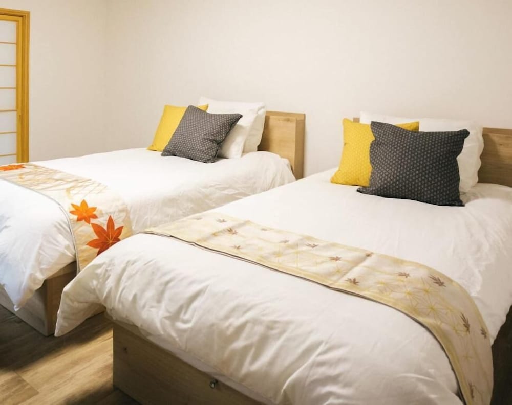 あわゆき1F, トリプルルーム 専用シャワー付 | 宮島しろ