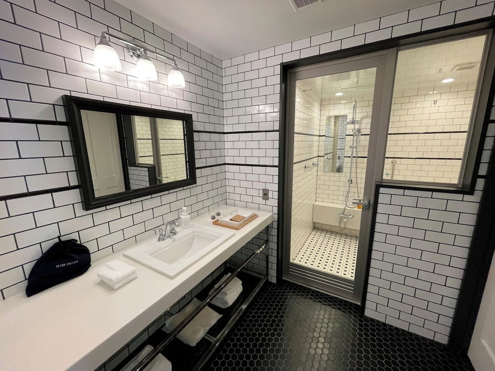 デラックス トリプルルーム バスルーム1 | 五島列島リゾートホテルマルゲリータ奈良尾