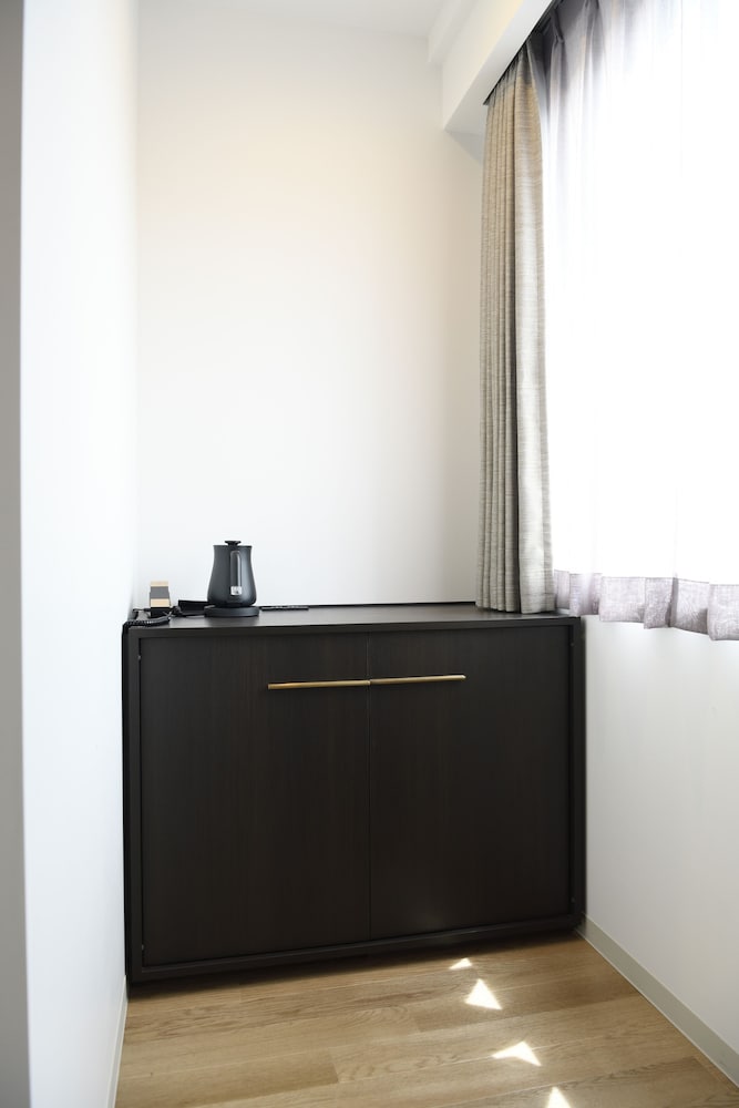 スタジオスイート 禁煙 (41㎡) リビングルーム付き 客室の設備とサービス1 | ネストホテル広島駅前