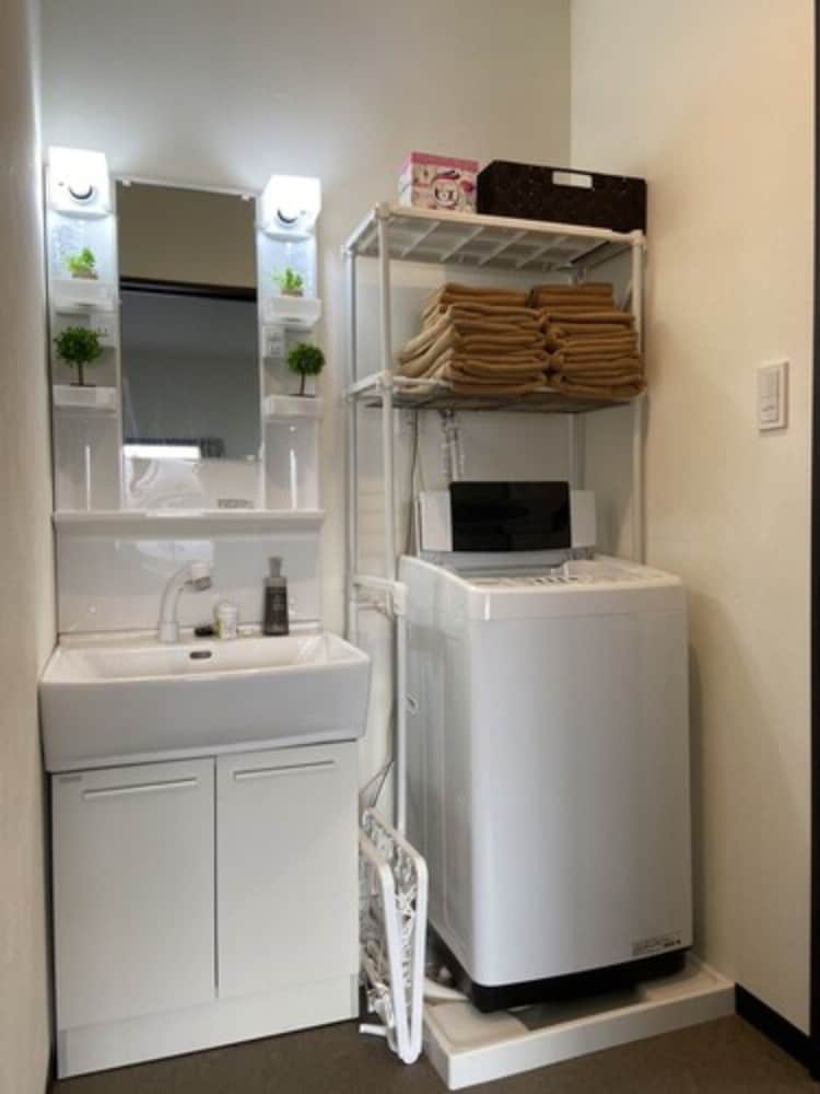 ランドリー ルーム1 | Guest House Shine Bright ランドリー ルーム1 | Guest House Shine Bright