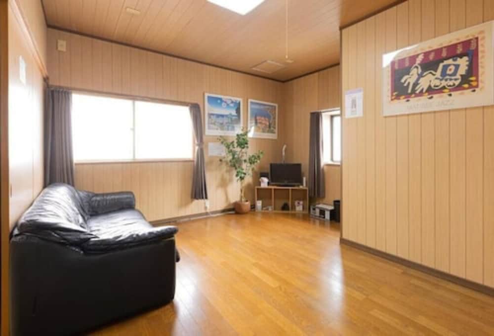 ファミリー ルーム (201) | Guest House Shine Bright