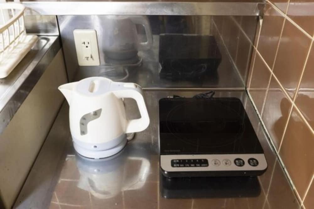 ファミリー ルーム (201) 専用キッチン1 | Guest House Shine Bright