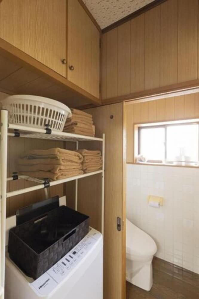 ファミリー ルーム (201) バスルーム0 | Guest House Shine Bright