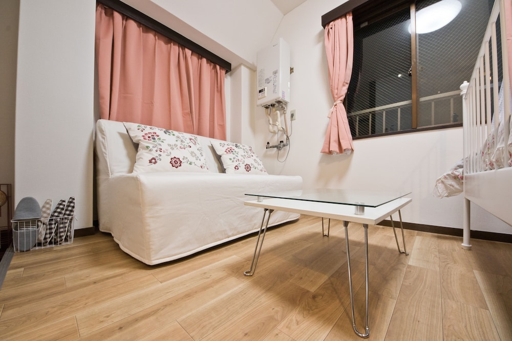 デラックス ルーム (201) 客室2 | ミニホテル新宿フロント 201