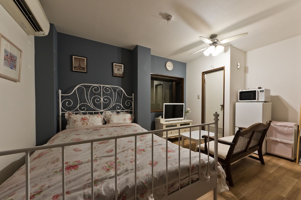 客室1 | ミニホテル新宿フロント 201