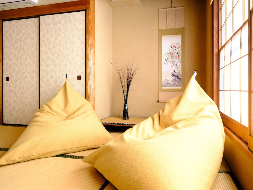 客室1 | Home n Lounge 客室1 | Home n Lounge