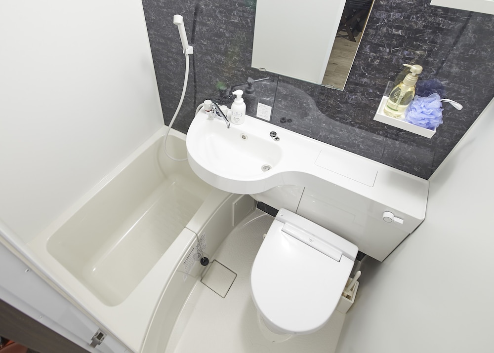 プライベートバケーションルーム (4名部屋) バスルーム0 | イキダネ レジデンシャル ホテル 墨田京島