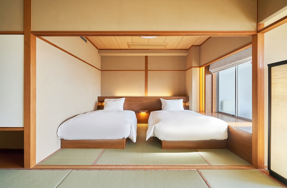 和室ツイン(18畳) 禁煙 客室6 | 司ロイヤルホテル