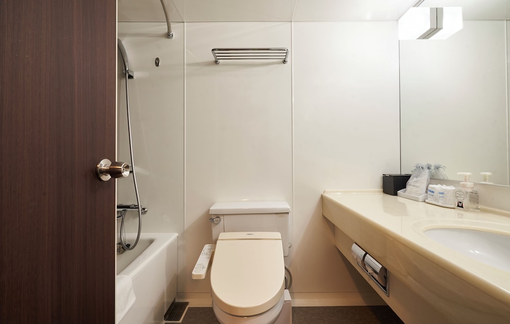 スーペリア ツインルーム 禁煙 バスルーム0 | 司ロイヤルホテル