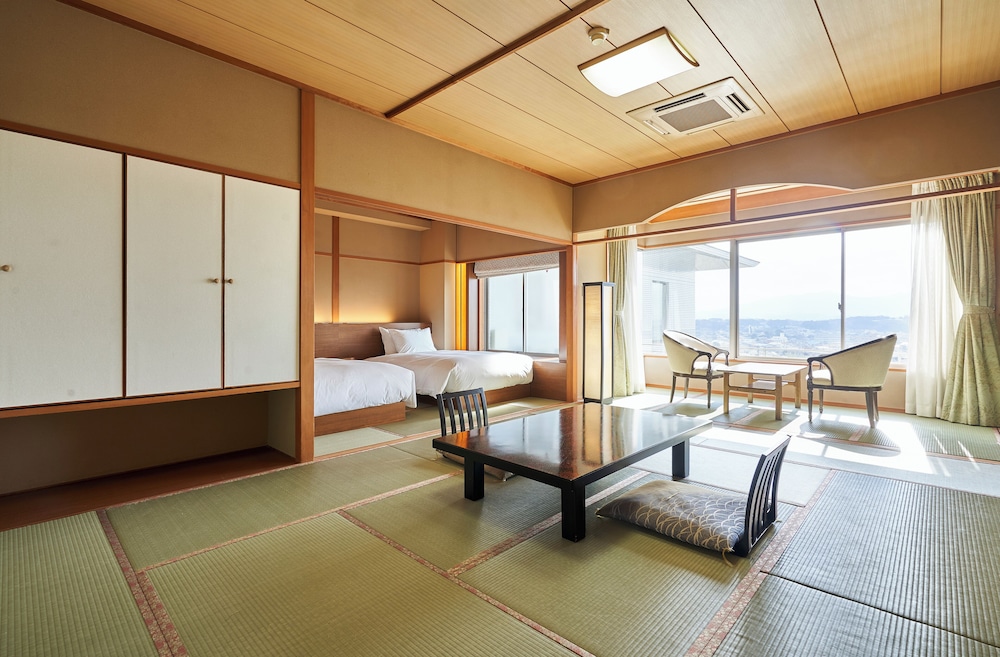 和室ツイン(18畳) 禁煙 客室3 | 司ロイヤルホテル