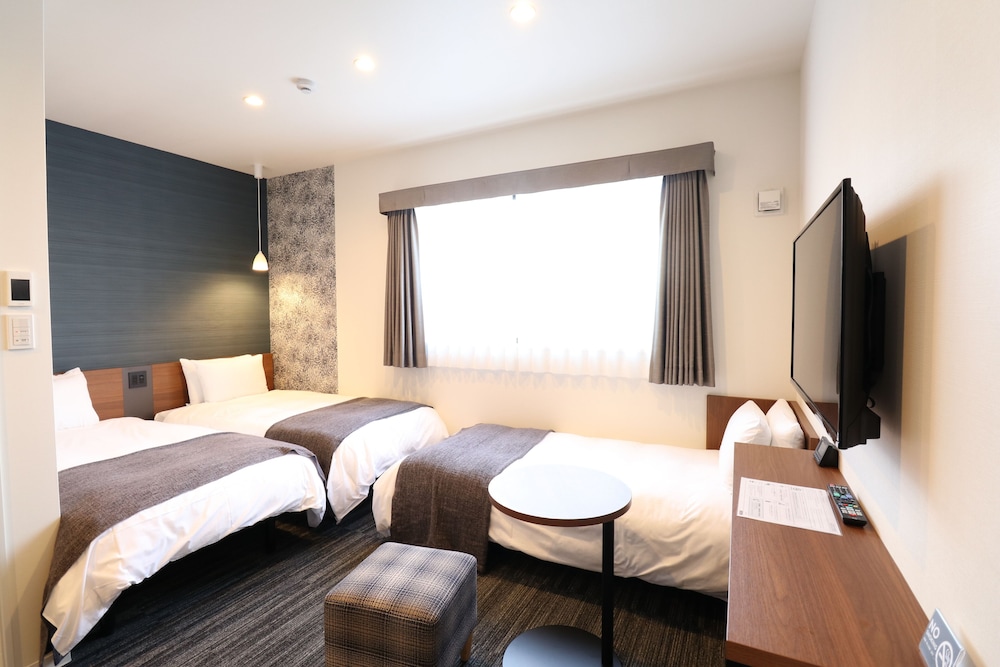 ツインルーム ソファベッド付 | エムズホテル 二条城OIKE