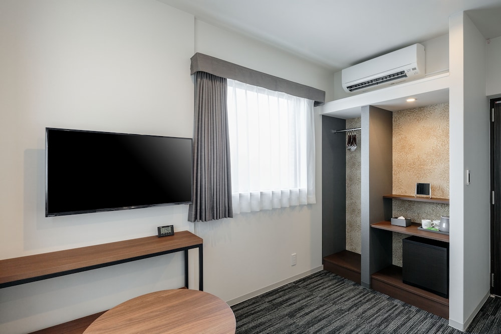 スーペリア ツインルーム 客室2 | エムズホテル 二条城OIKE