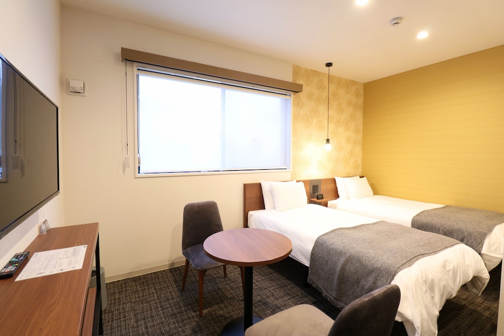 ツインルーム 客室2 | エムズホテル 二条城OIKE