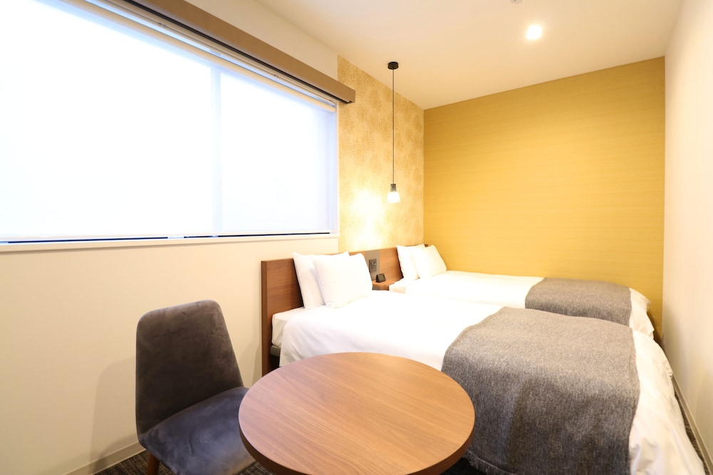 ツインルーム 客室4 | エムズホテル 二条城OIKE