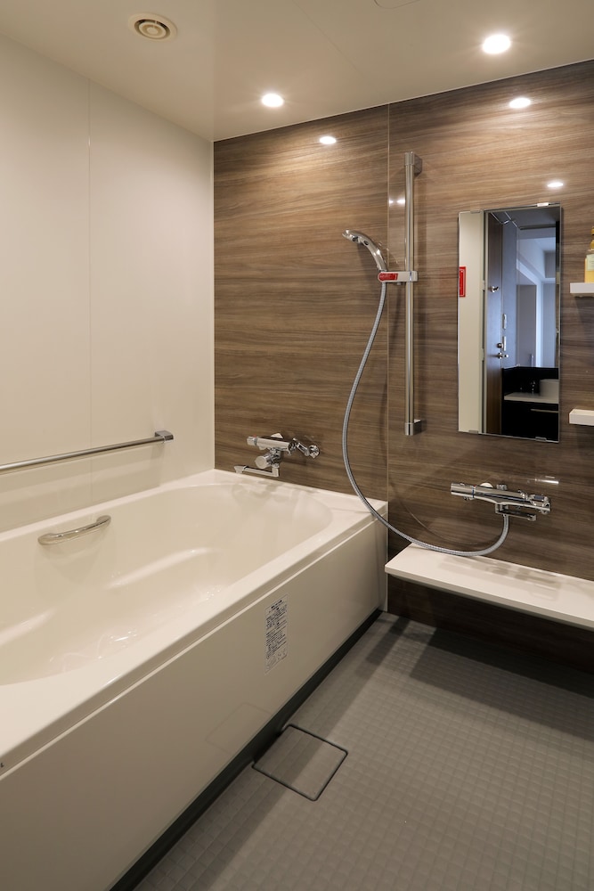 ツインルーム 禁煙 バスルーム1 | JR イン札幌北 2 条