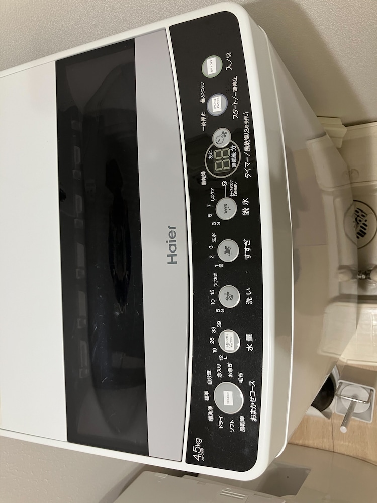 ダブルベットルーム バスルーム2 | JR Komagome Apartment 1-1