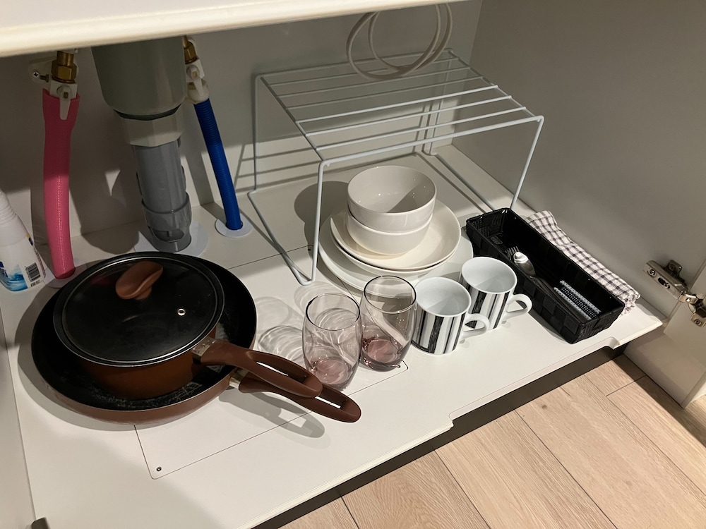 ダブルベットルーム 専用キッチン0 | JR Komagome Apartment 1-1