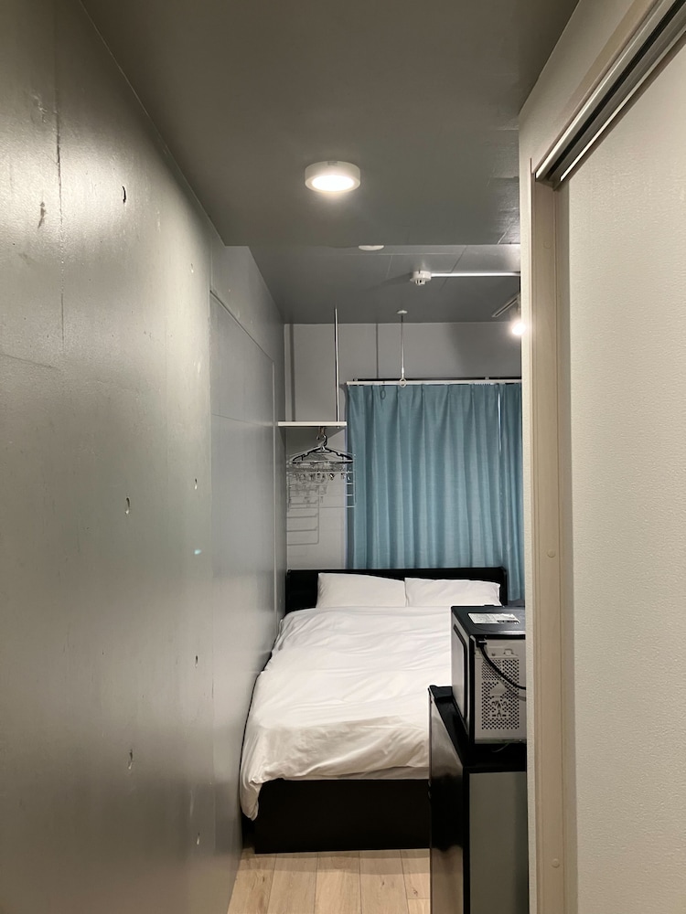 ダブルベットルーム 客室4 | JR Komagome Apartment 1-1