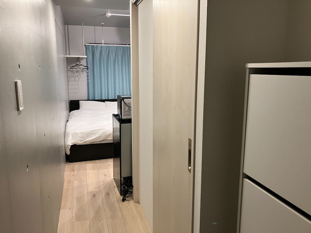 ダブルベットルーム 客室5 | JR Komagome Apartment 1-1