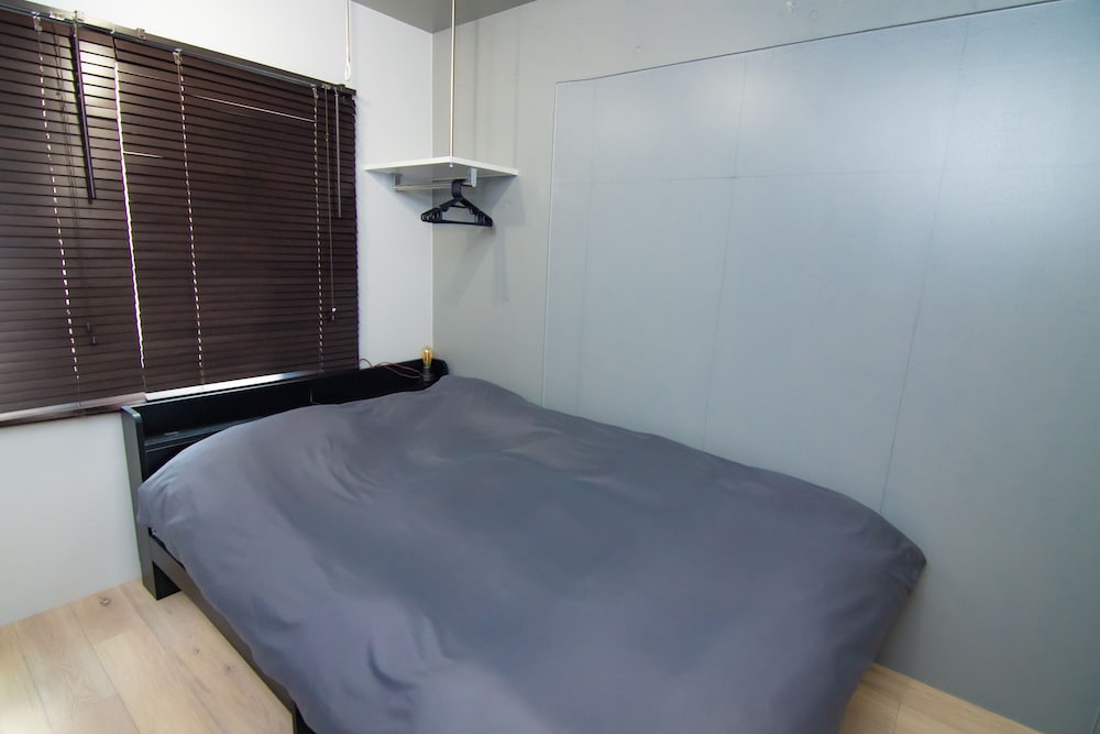 ダブルベットルーム 客室3 | JR Komagome Apartment 1-3