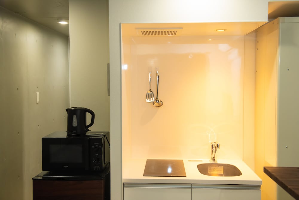 ダブルベットルーム 専用キッチン6 | JR Komagome Apartment 1-3