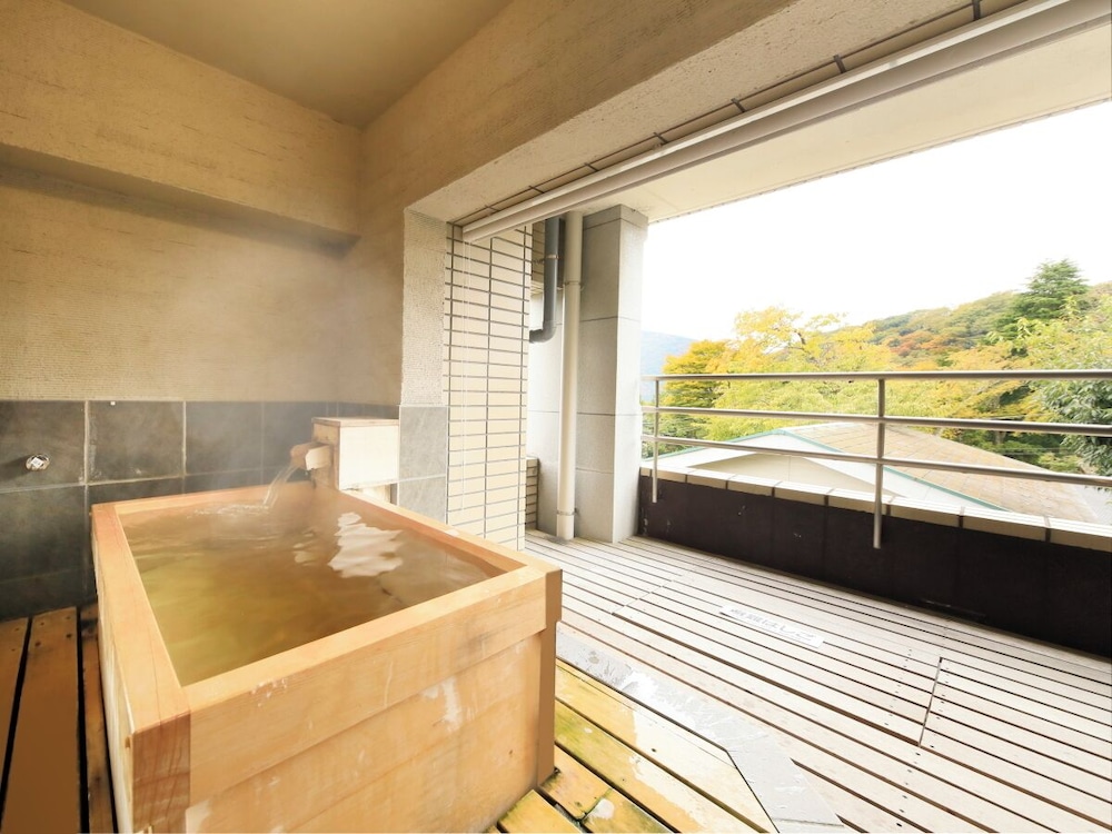 露天風呂付 デラックスルーム 客室1 | メルヴェール箱根強羅