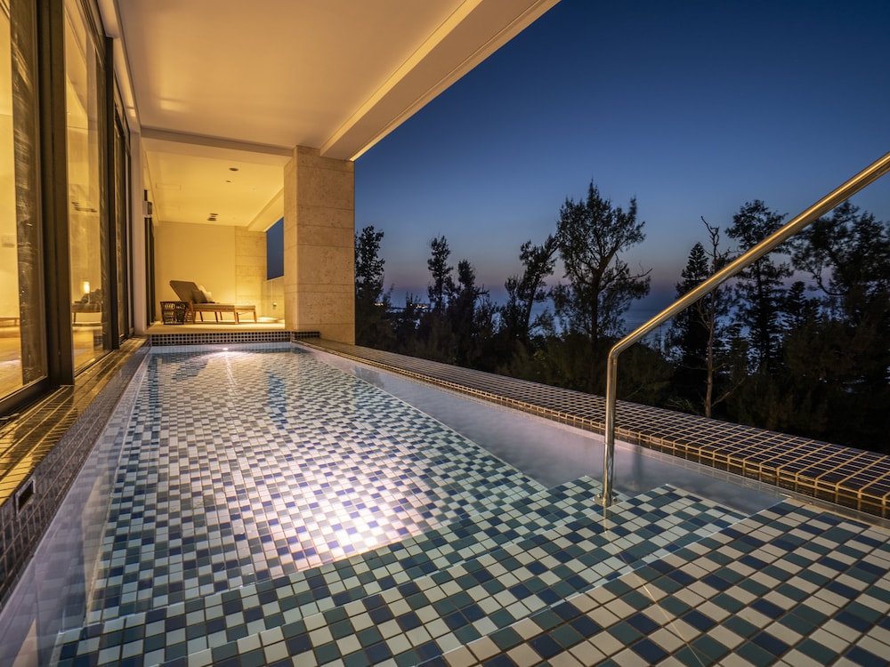 [プライベートプール] エグゼクティブ・スイートルーム ３階/ 2ベッドルーム プライベートプール0 | UMITO OKINAWA ONNASON