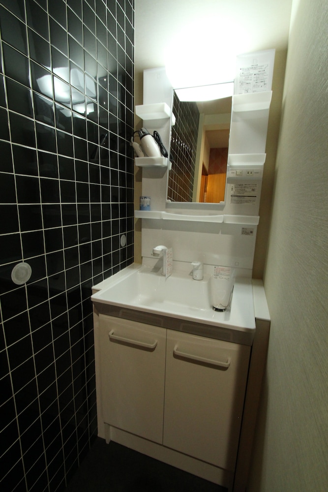 アパートメント バスルームのシンク0 | グラン 小立