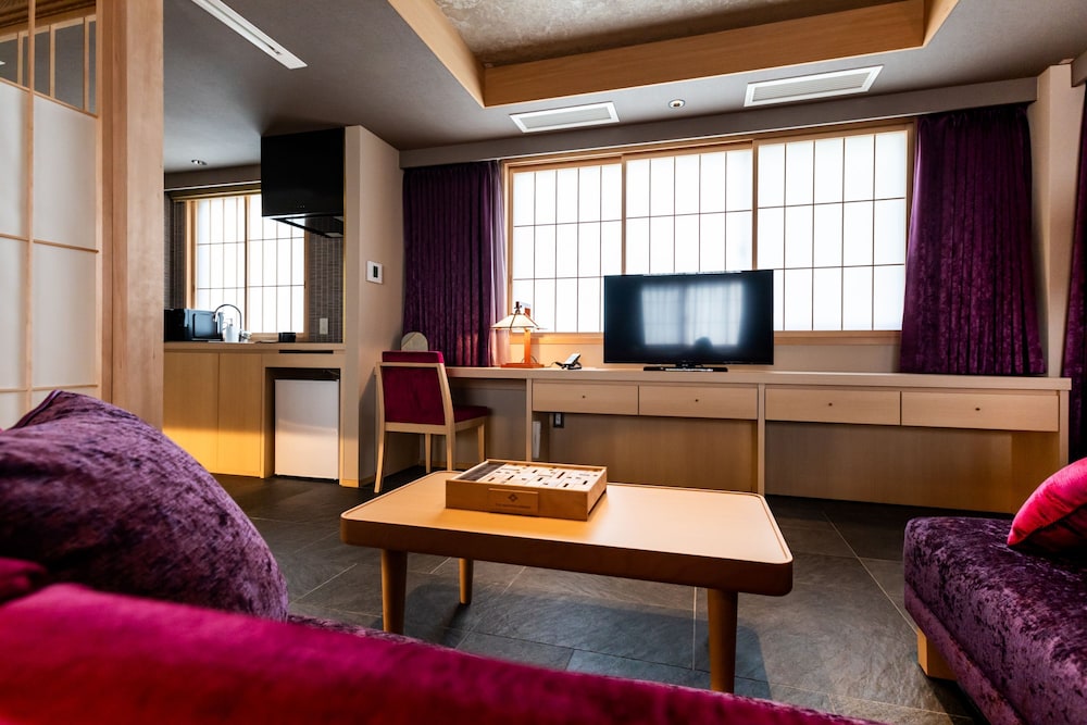 THE EBISUYA デラックス・スイート リビングルーム0 | ザ町家エビスヤ