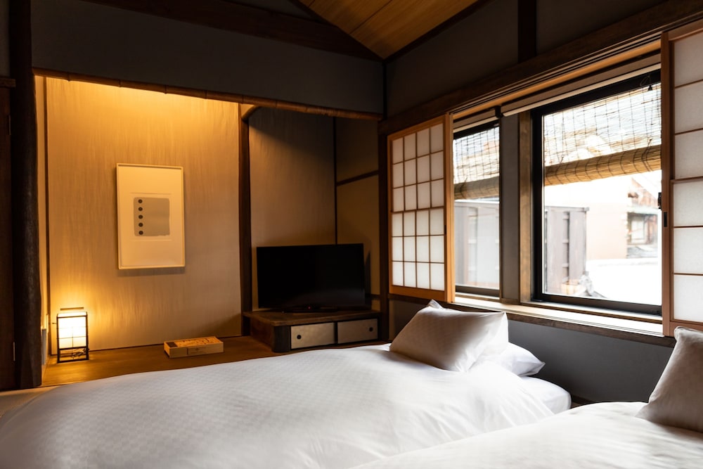 THE MACHIYA ルーム (和室) 客室2 | ザ町家エビスヤ