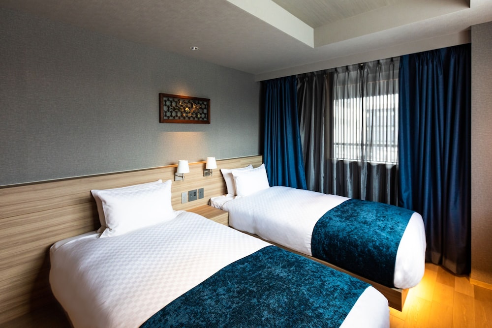 デラックス・スイート (トリプル) 客室1 | ザ町家エビスヤ