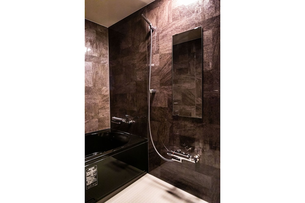 THE MACHIYA ルーム (和室) バスルーム2 | ザ町家エビスヤ