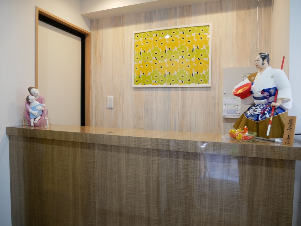 フロント1 | 東京新宿亭ホテル Asahi group