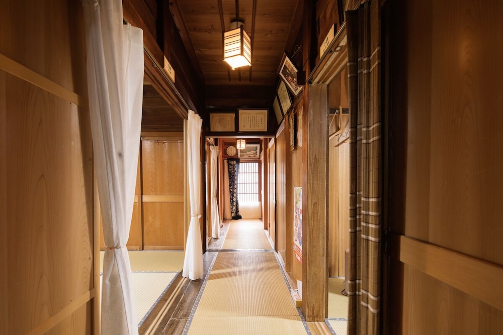 廊下1 | 合掌の宿 よきち