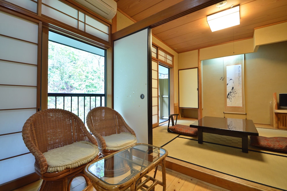 本館2階 山側 和室6畳 (定員2名） | 黒川温泉 奥の湯