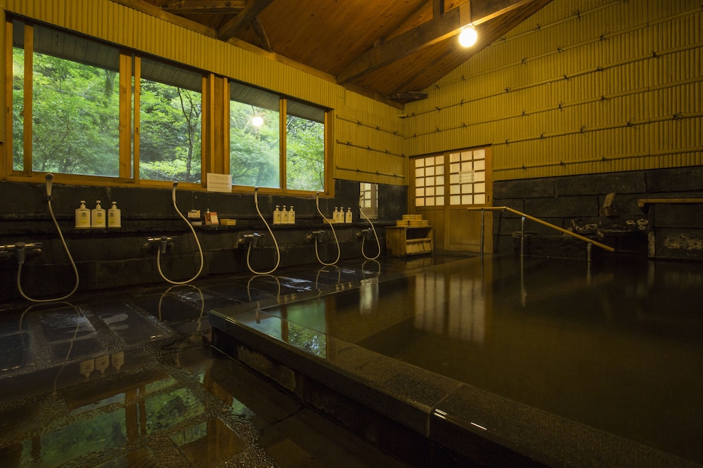 本館2階 山側 和室 広さお任せ バスルーム0 | 黒川温泉 奥の湯